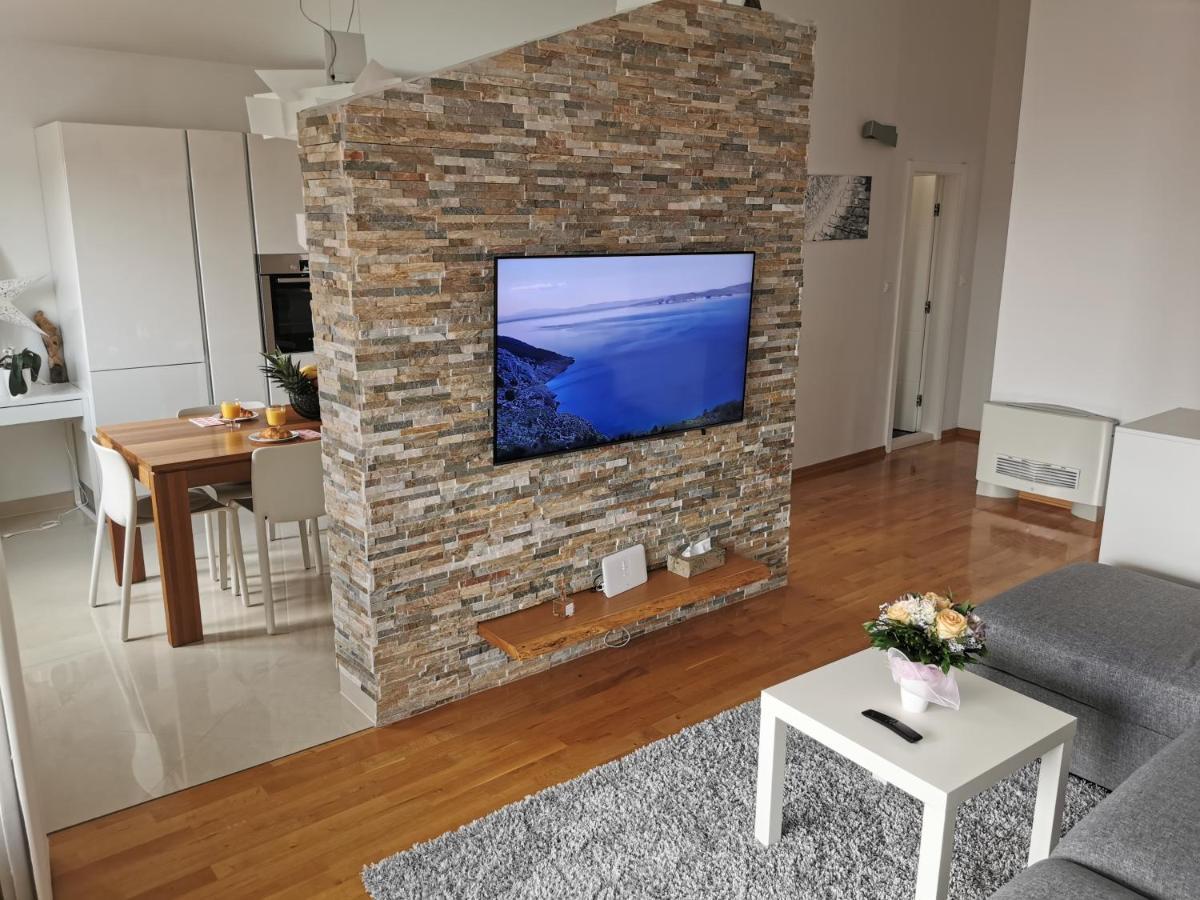 Apartments Dvor - Ap1, Ap2, Ap3 Baska Voda Ngoại thất bức ảnh
