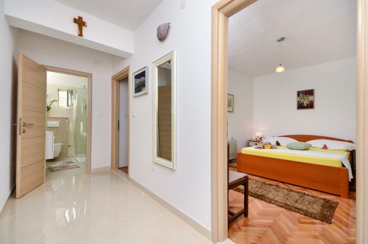 Apartments Dvor - Ap1, Ap2, Ap3 Baska Voda Ngoại thất bức ảnh