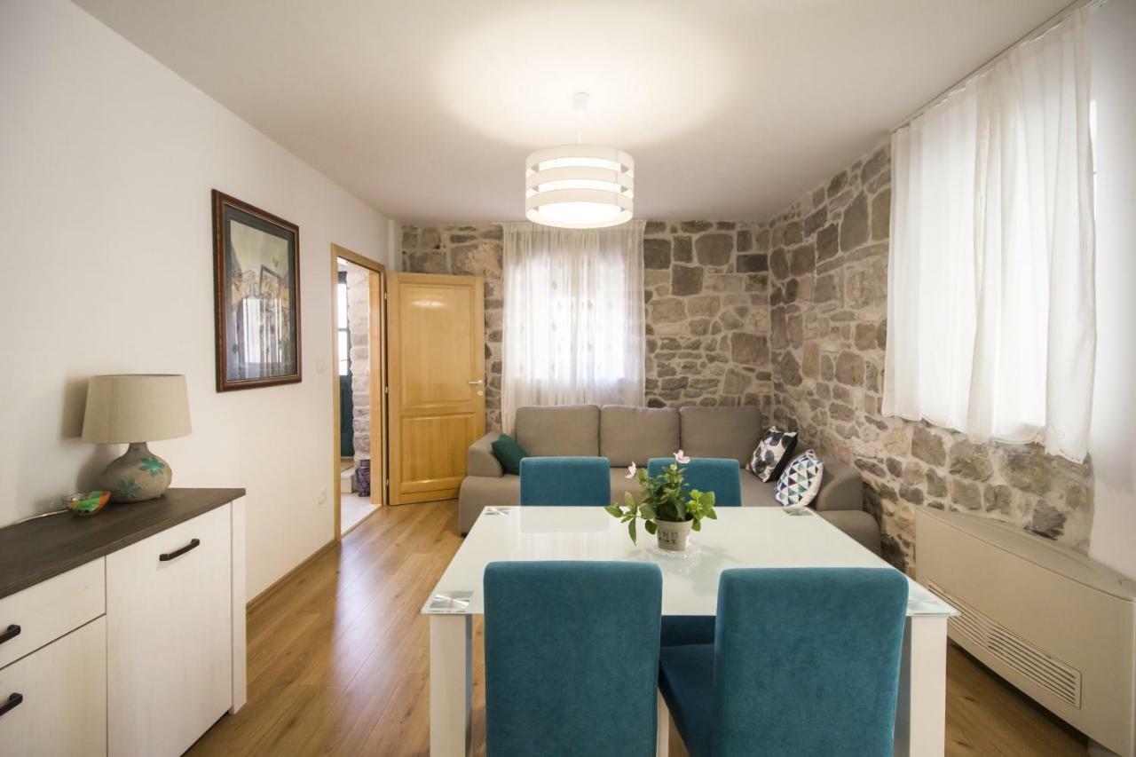 Apartments Dvor - Ap1, Ap2, Ap3 Baska Voda Ngoại thất bức ảnh