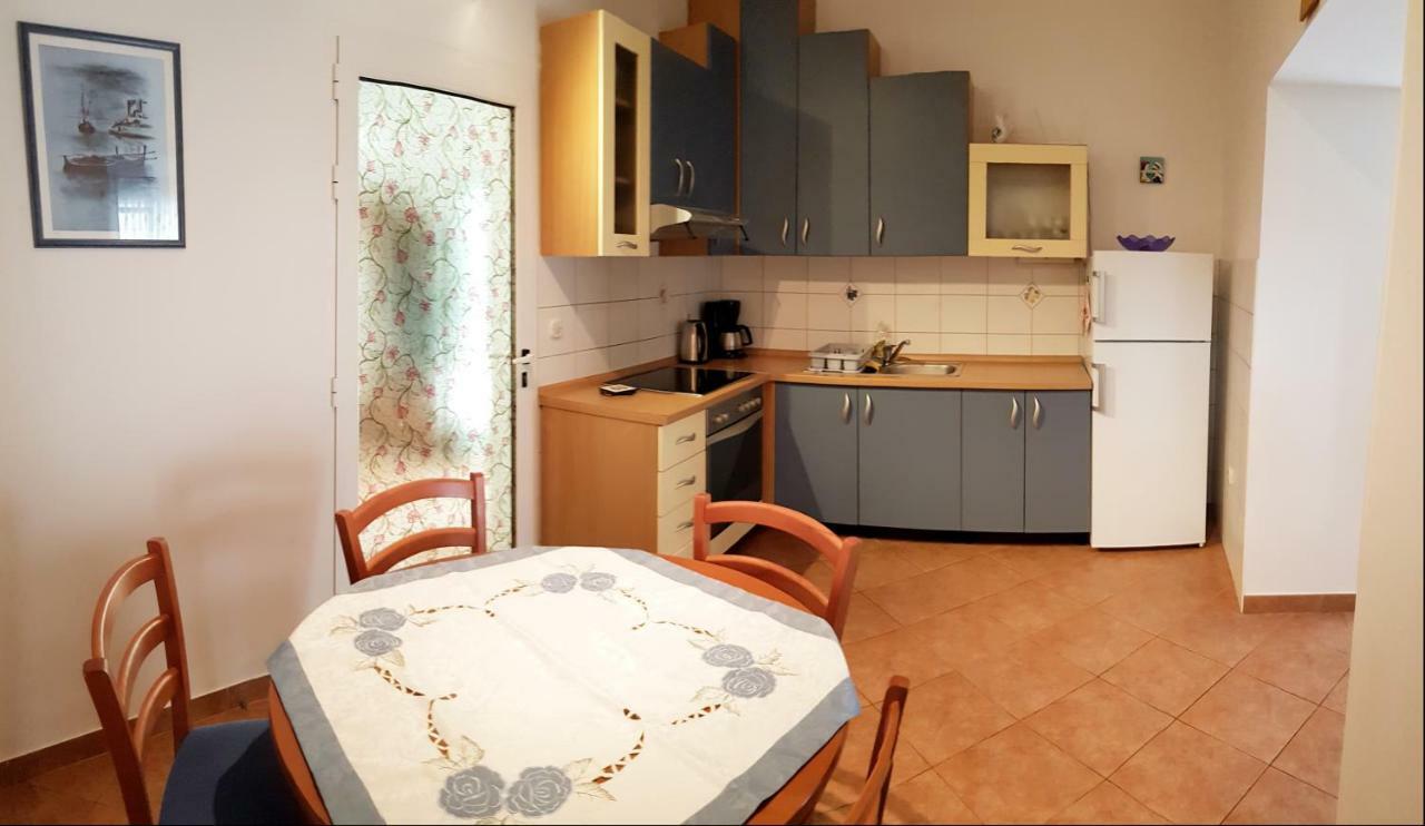 Apartments Dvor - Ap1, Ap2, Ap3 Baska Voda Ngoại thất bức ảnh