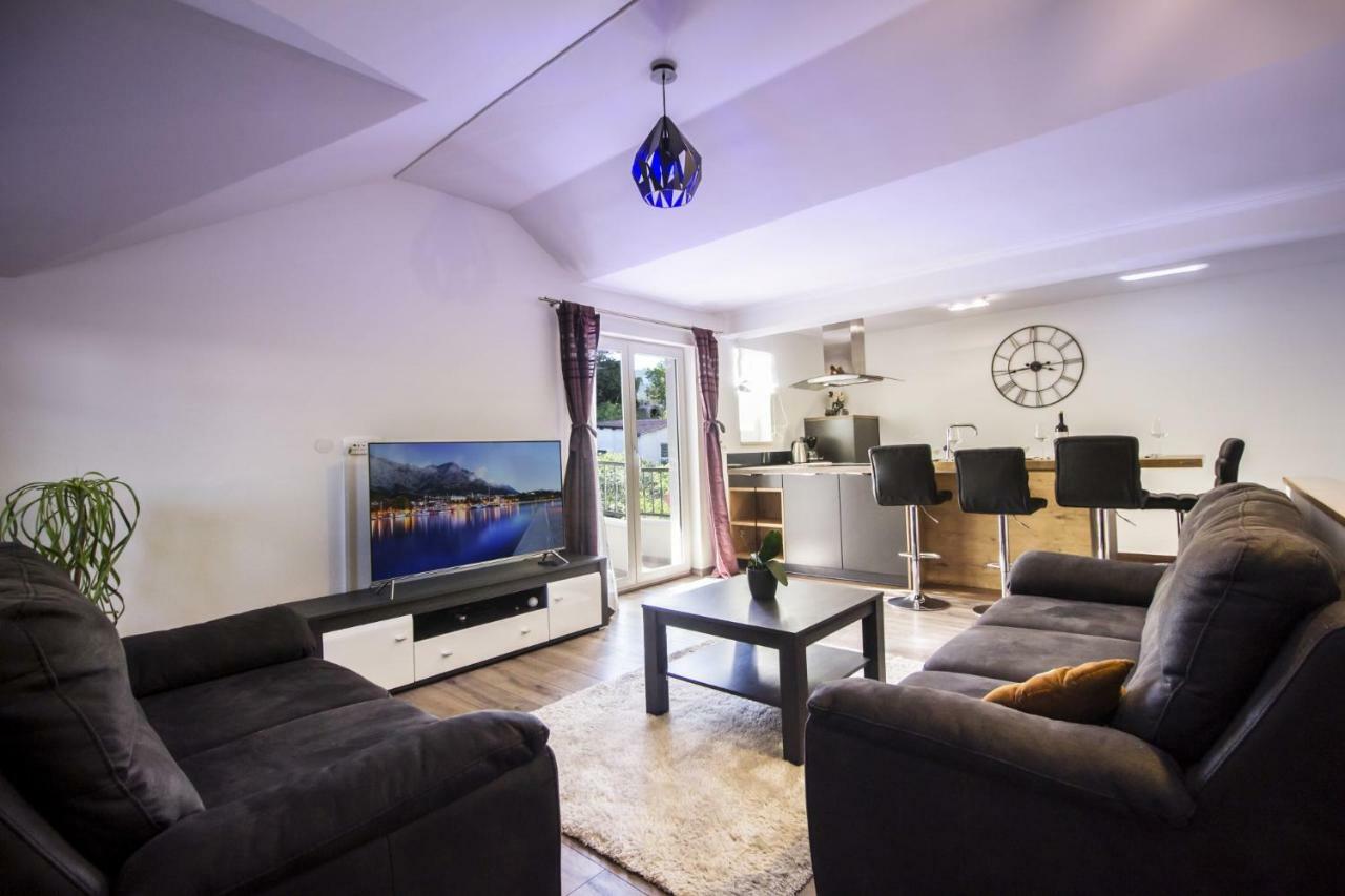 Apartments Dvor - Ap1, Ap2, Ap3 Baska Voda Ngoại thất bức ảnh
