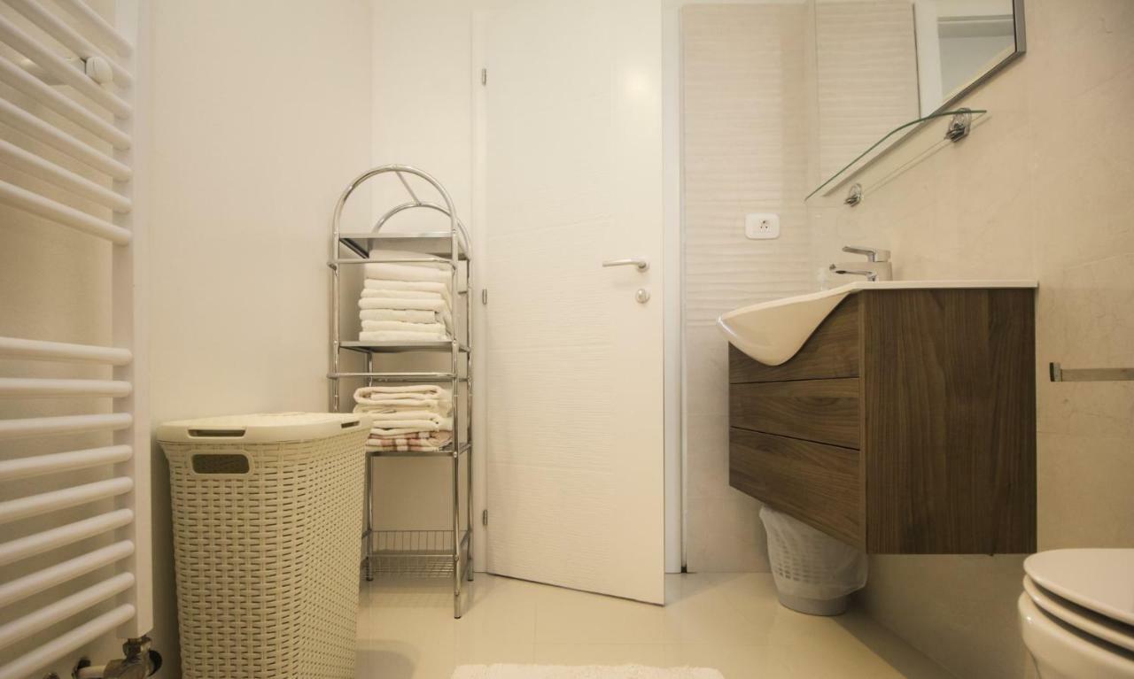 Apartments Dvor - Ap1, Ap2, Ap3 Baska Voda Ngoại thất bức ảnh